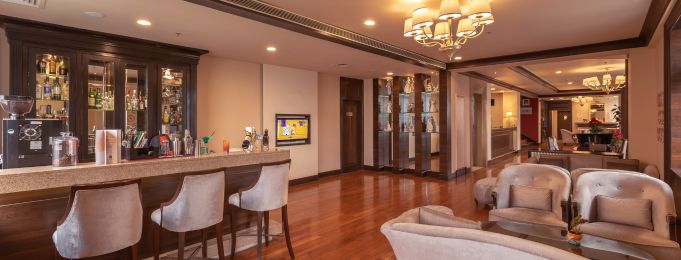 Cheers Restaurant, Club Mahindra Naldhera